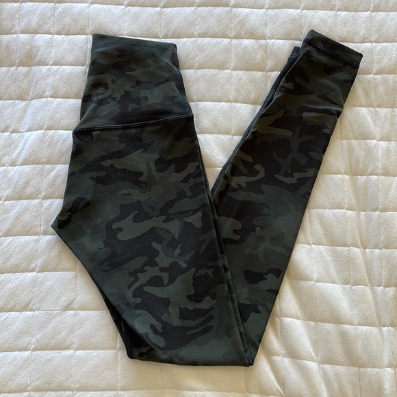 🍋LULULEMON🍋 Incognito Camo Multi Gator Green Align 28” Size 2 - Picture 6 of 10